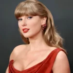 See the Sweetest Moment From Taylor Swift’s New York Wedding